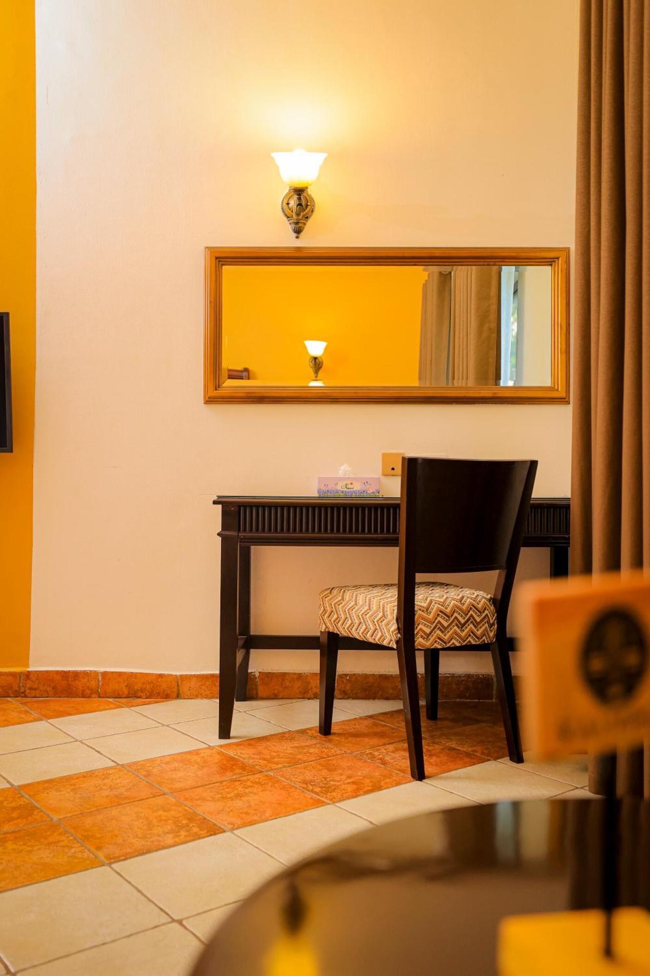 Colosseum Boutique Hotel & Spa Dar es Salaam Pokoj fotografie