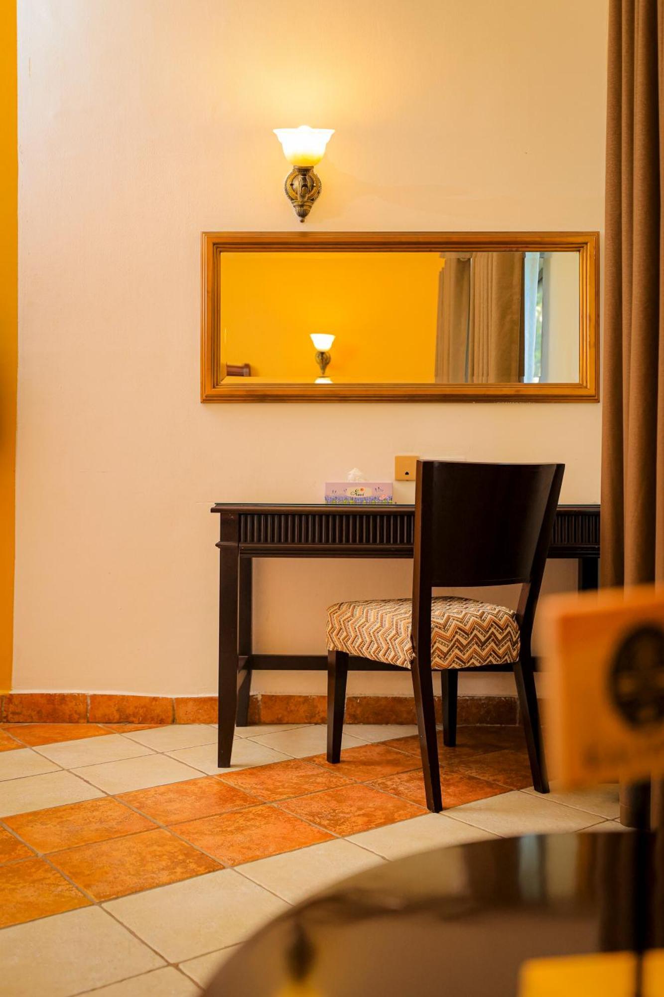 Colosseum Boutique Hotel & Spa Dar es Salaam Pokoj fotografie